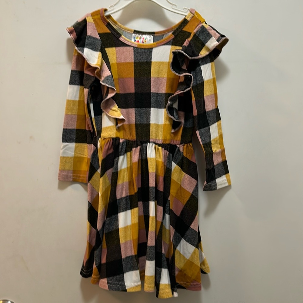 Dot Dot Smile long sleeve dress size 2t. Great for fall or whenever!